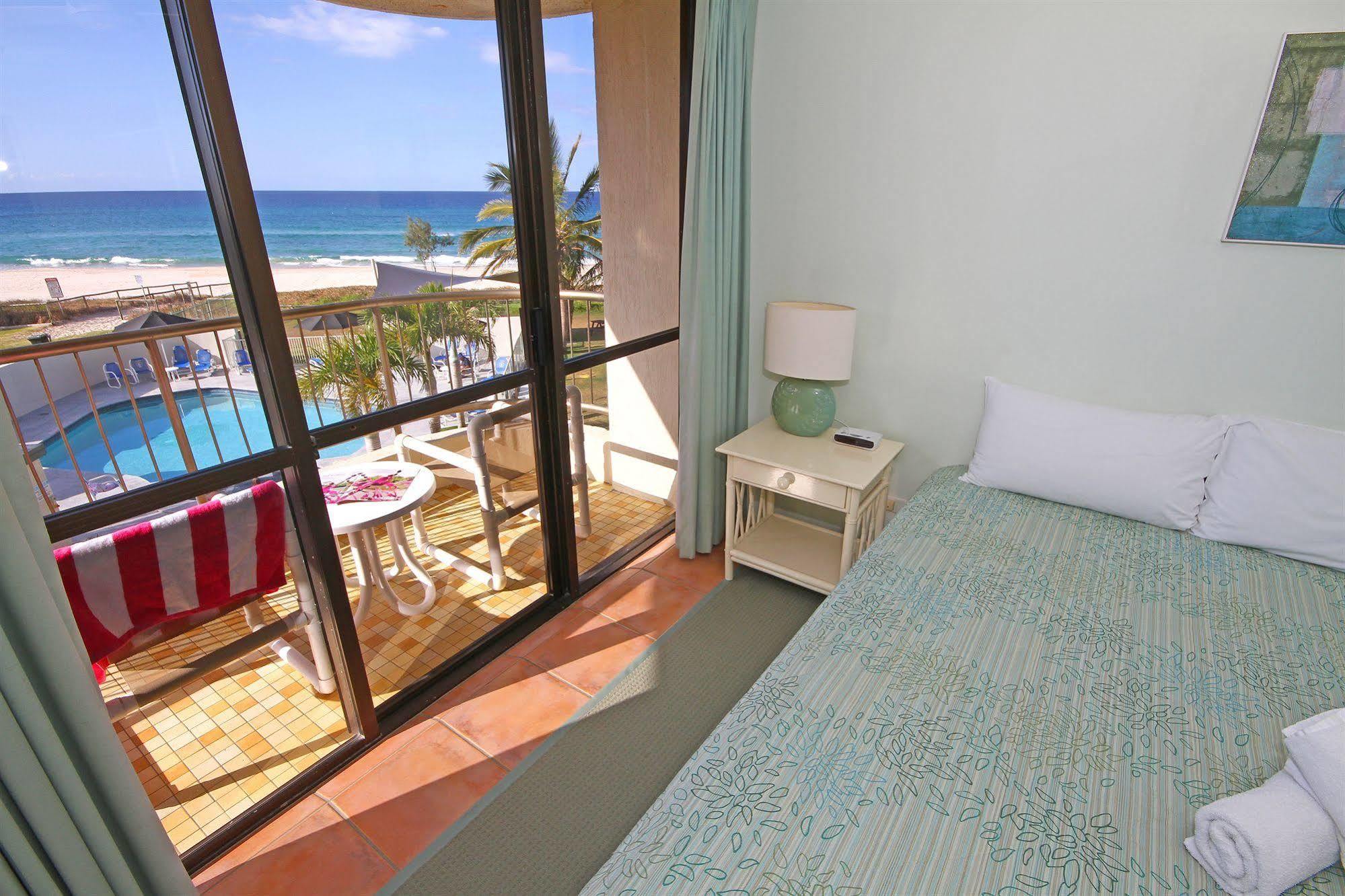 San Simeon Beachfront Apartments Tugun Голд-Кост Экстерьер фото