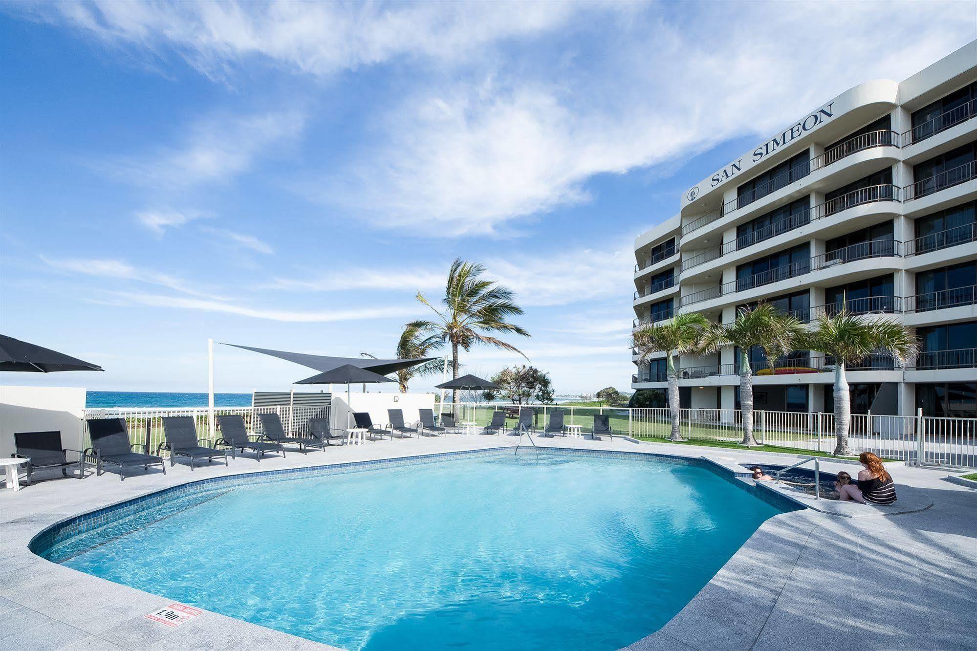 San Simeon Beachfront Apartments Tugun Голд-Кост Экстерьер фото