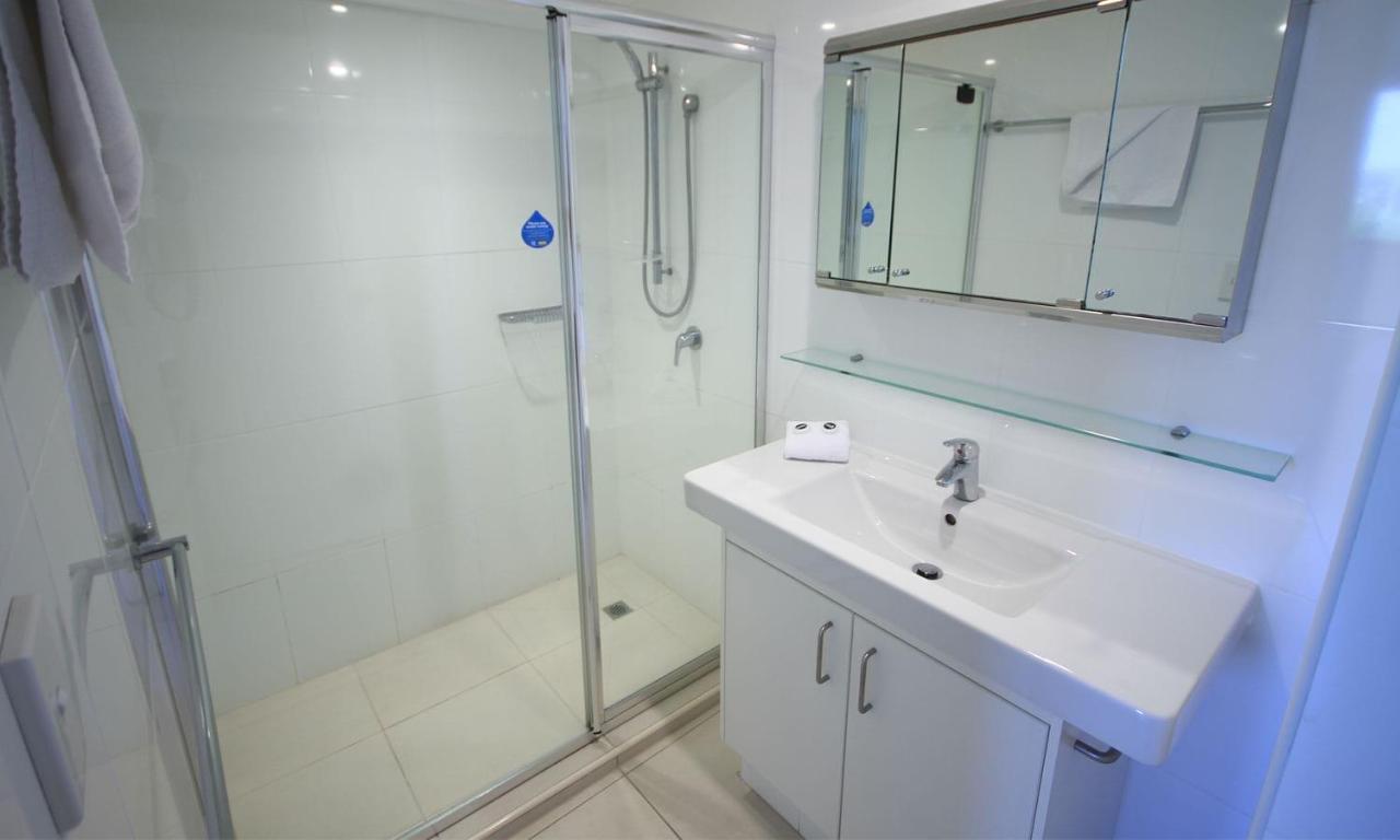 San Simeon Beachfront Apartments Tugun Голд-Кост Экстерьер фото